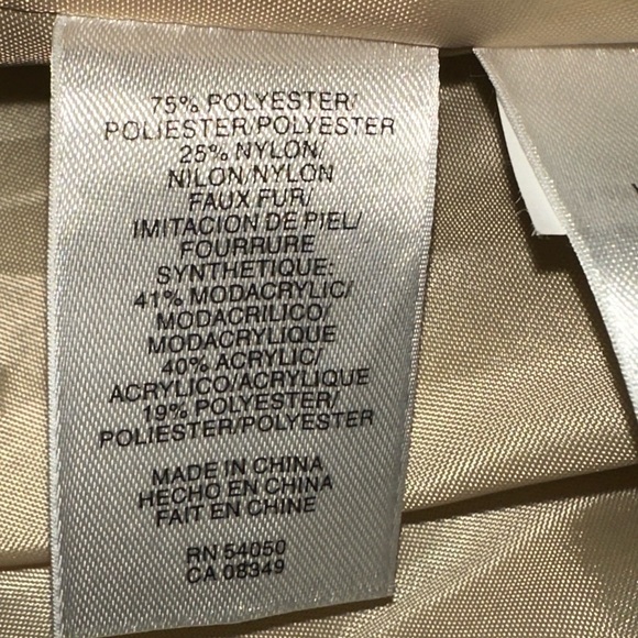 Women’s Vest - Picture 8 of 8